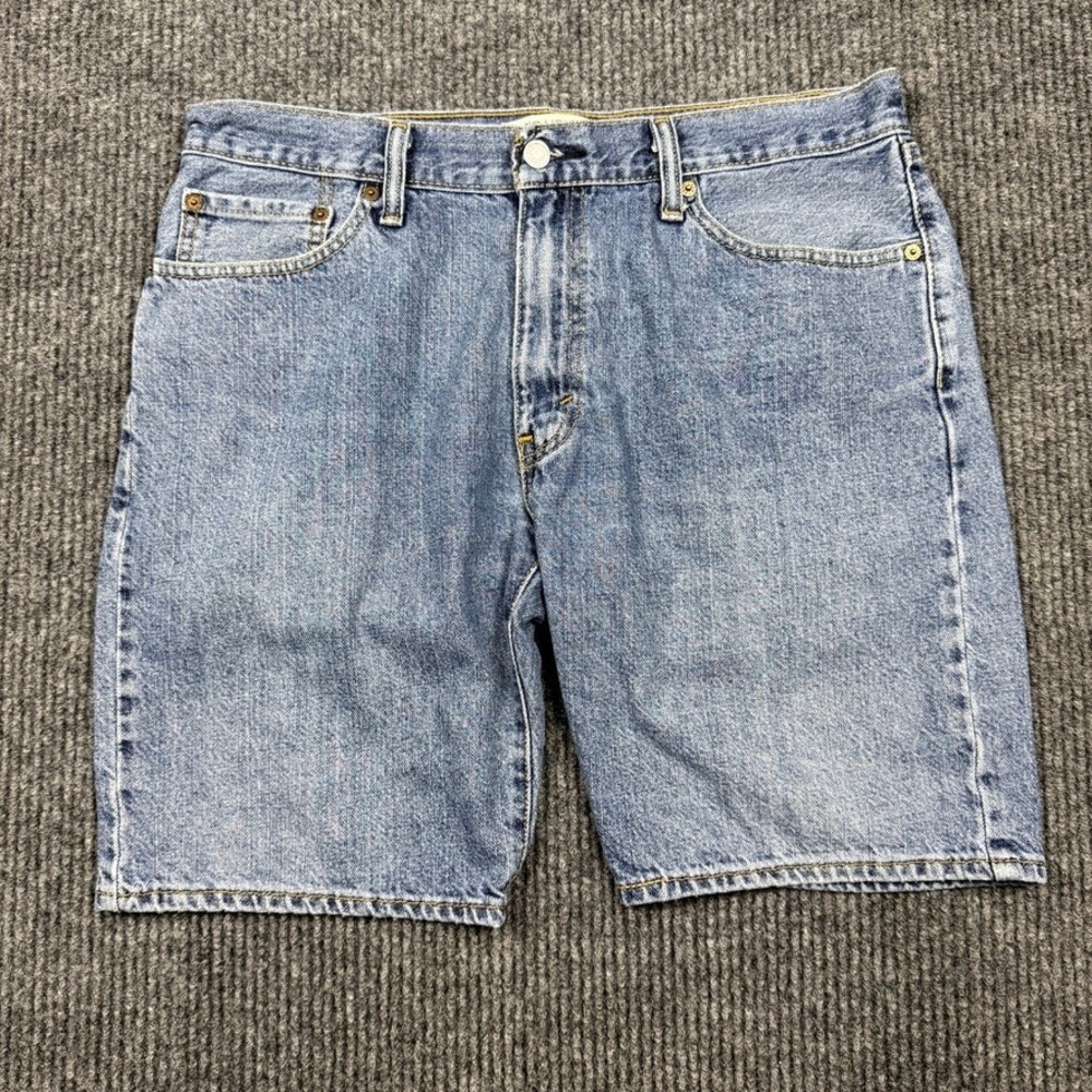 Levis 505 Mens Straight Fit Denim Shorts Blue Size 34 Medium Wash Jean Shorts